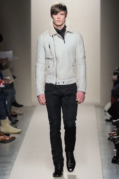 Look 26